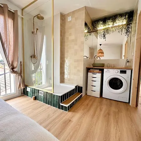 Superbe Renove Avec Cinema - Cap D'agde *